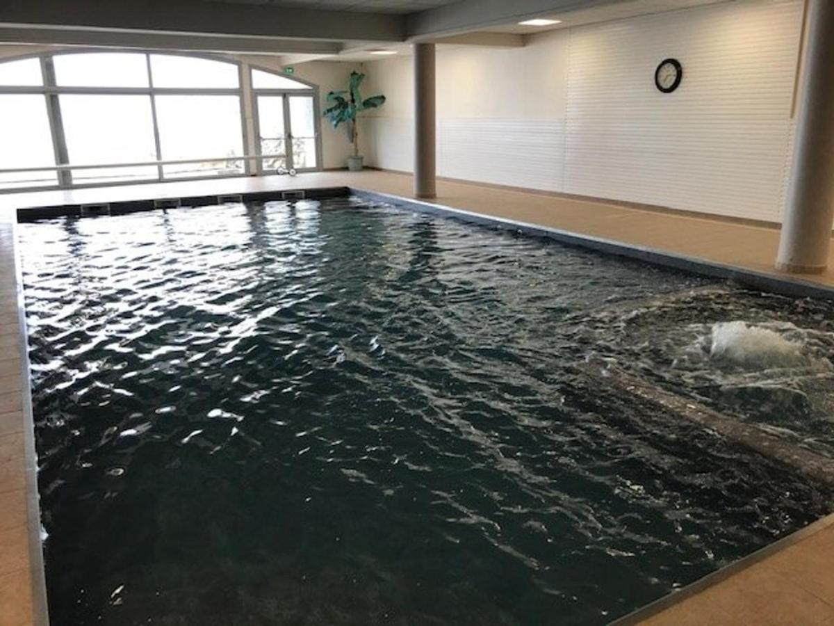 Appartement T2 Pour 4 Pers. Avec Terrasse, Piscine Couverte Et Salle De Fitness, Proche Des Pistes - Fr-1-404-199 La Mongie Kültér fotó